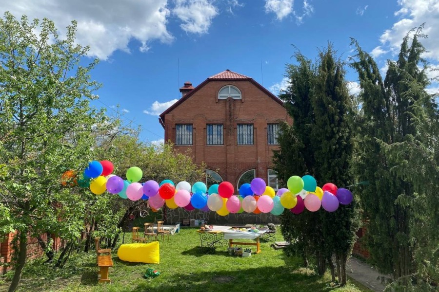 Коттедж Party Stolby 290 м2 + баня 90 м2