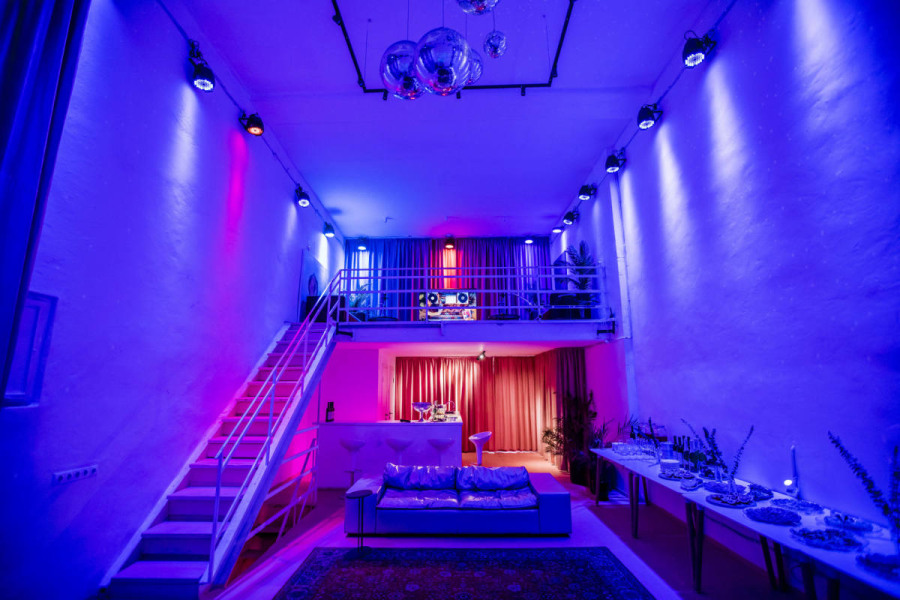 2-х уровневое пространство с террасой.