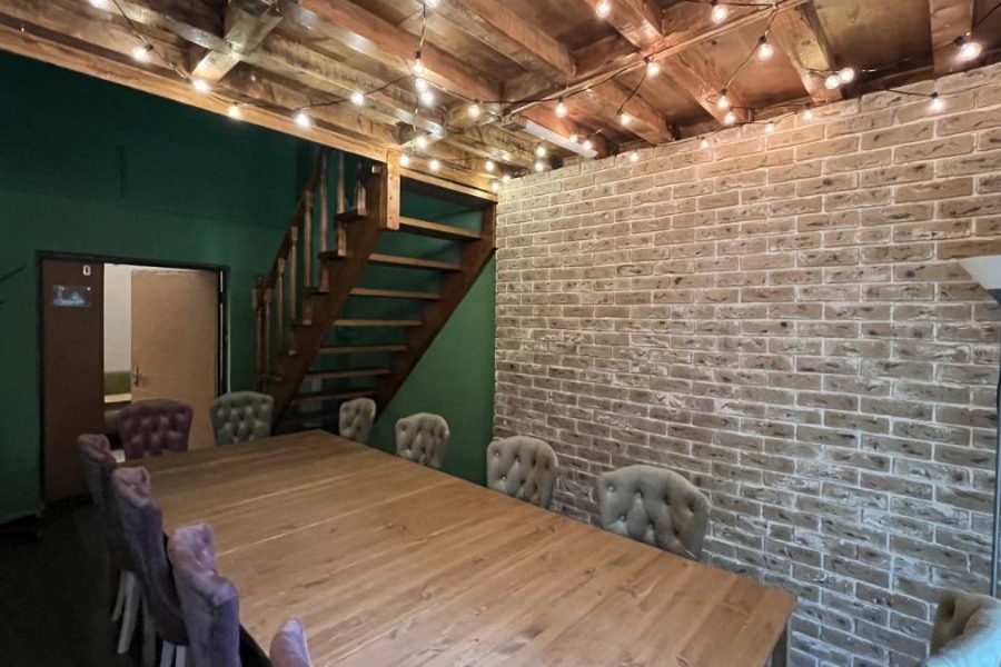 НЕБОЛЬШОЙ ДВУХЭТАЖНЫЙ ЛОФТ ОТ 6000Р