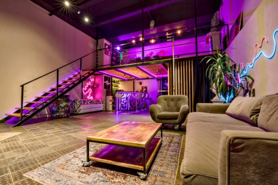 Neon space loft / Неон спейс лофт