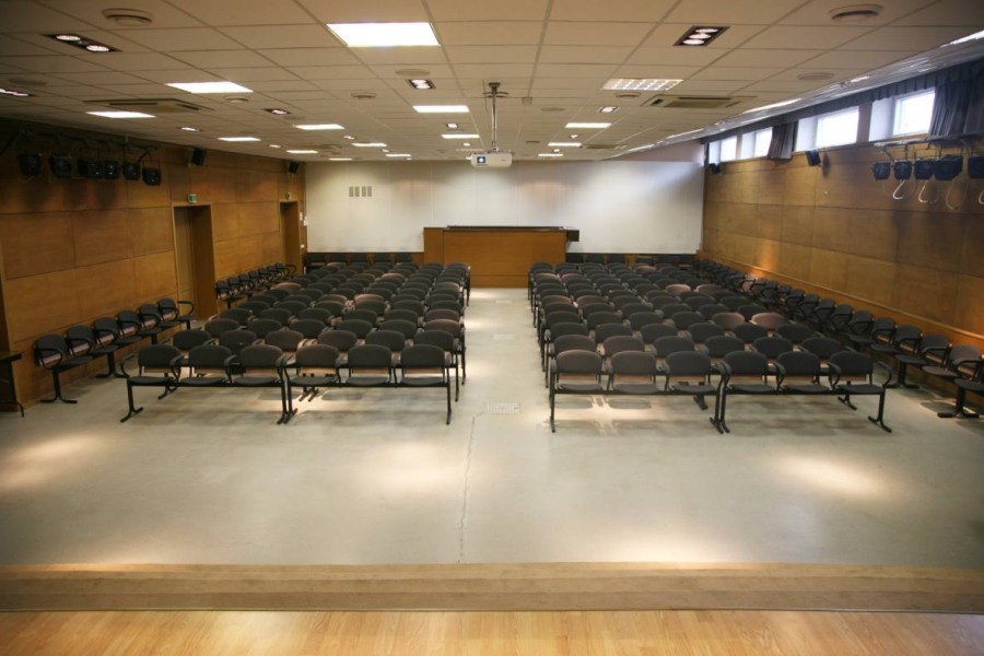 Лофт "На Зорге" с конференц-залом и сценой