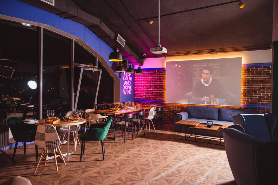 Лофт Друзья на Киевской