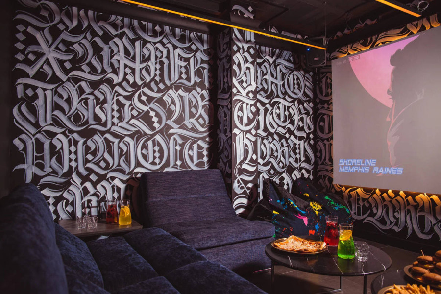 Лофт Бегущий по Лезвию на Киевской