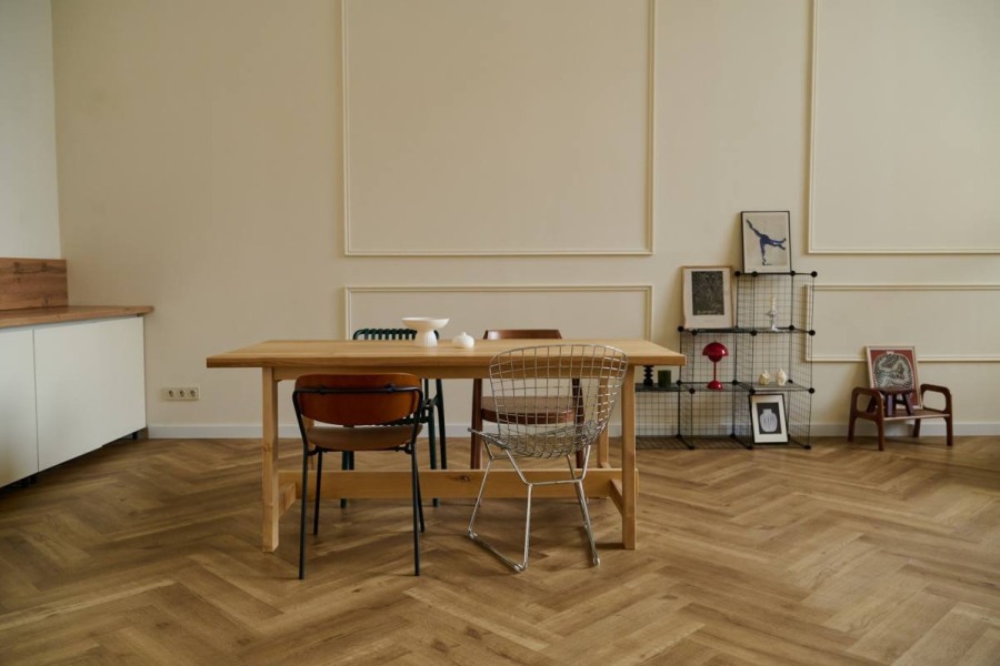 LO/ST Pravda. Зал "s3 curry"