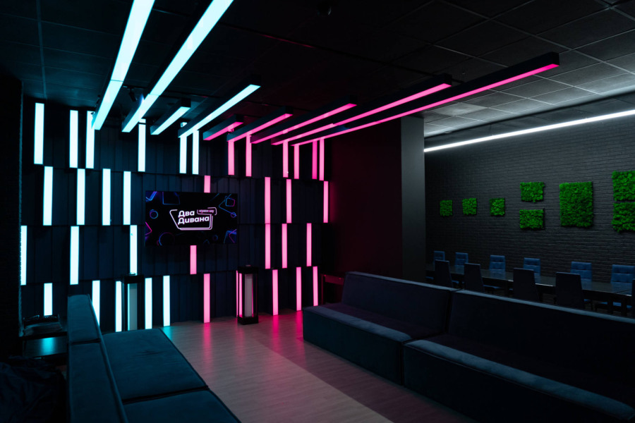 Большая студия + банкетная зона Два Дивана