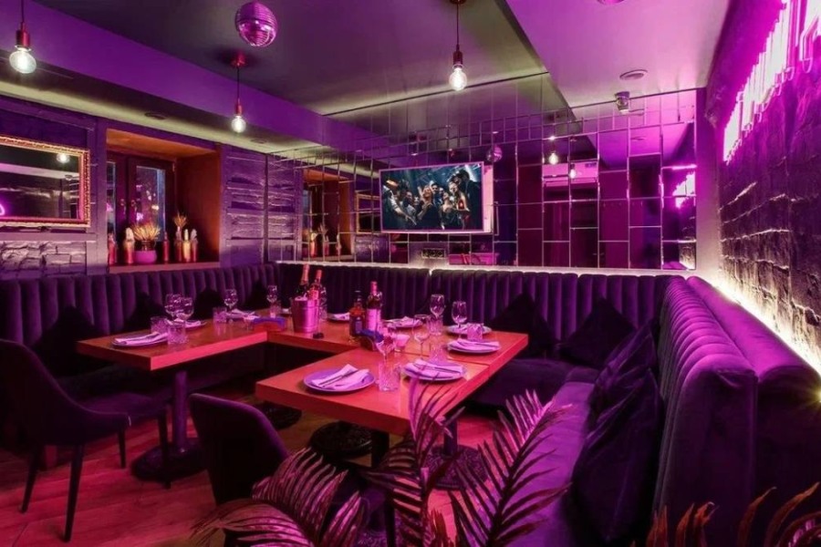 Отдельный VIP-зал караоке №1 на Цветном