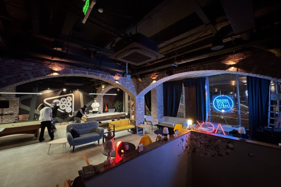 Бар с бильярдом "БТК"