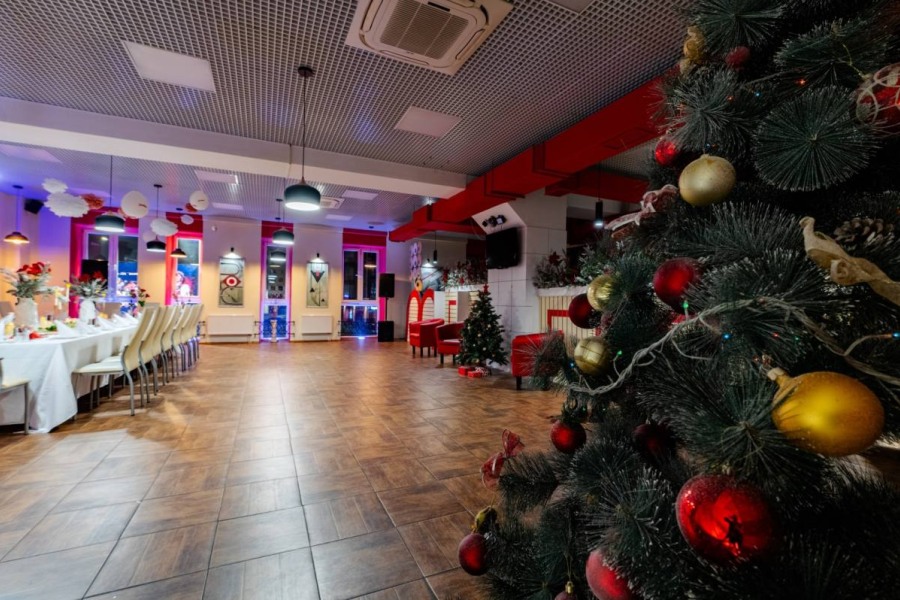 Sea Grill банкетный зал с панорамным видом на Неву