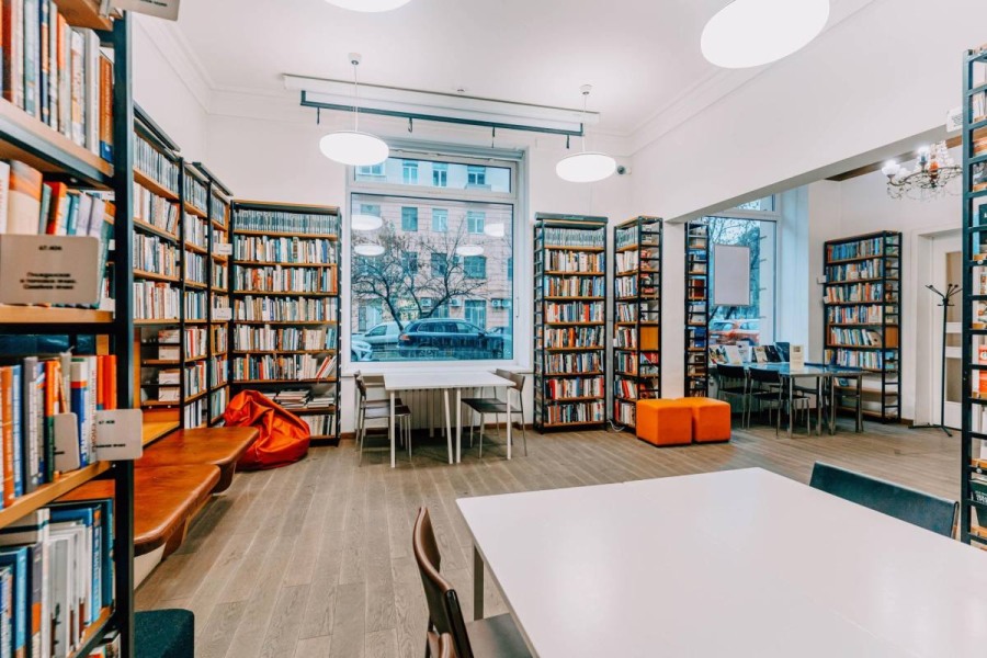 Библиотека №166 им. 1-го Мая - Малый зал