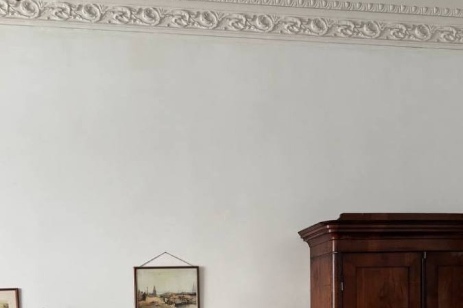 Гостиная в особняке на Выборгской