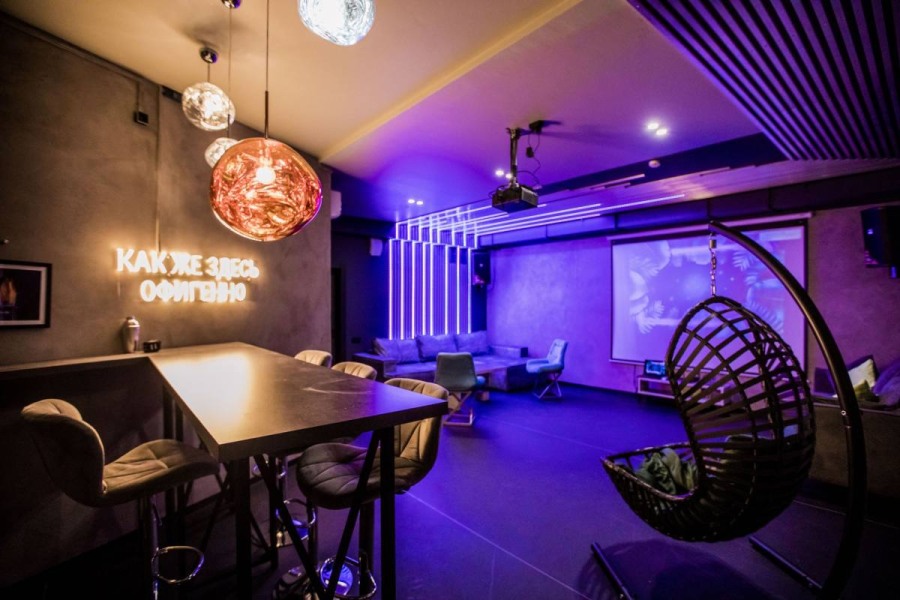 Лофт КВАРТИРА. Включено - посуда, светомузыка, караоке. ЦАО, возле реки