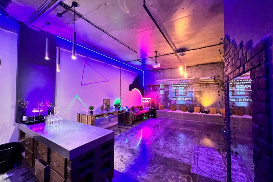 BETON - стилизованный лофт с караоке в 7 минутах от метро / Бетон