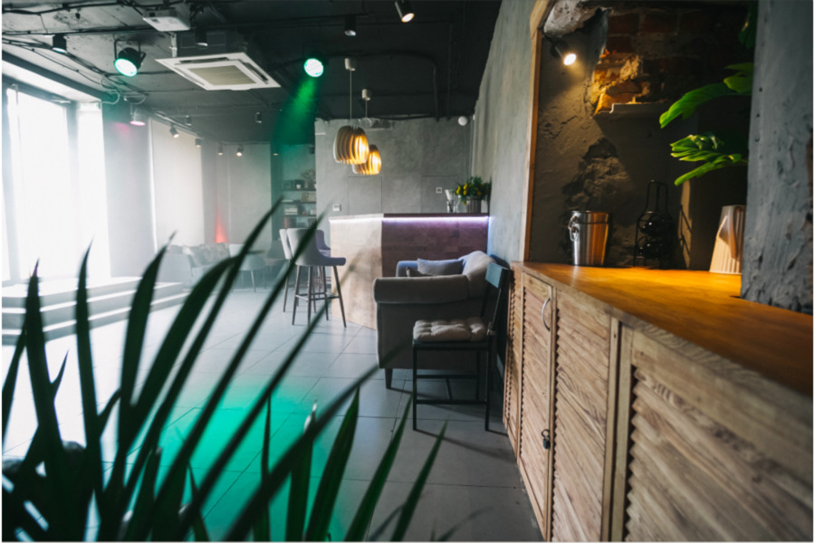 / Воркшоп лофт №9 (вход с улицы)