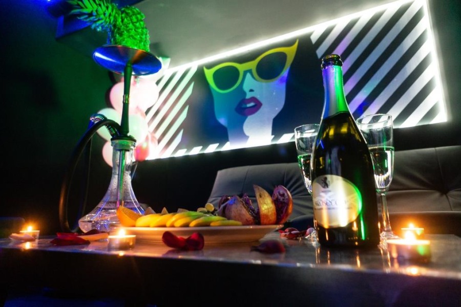 Friends Hall "ХАРИЗМА" FHB №1