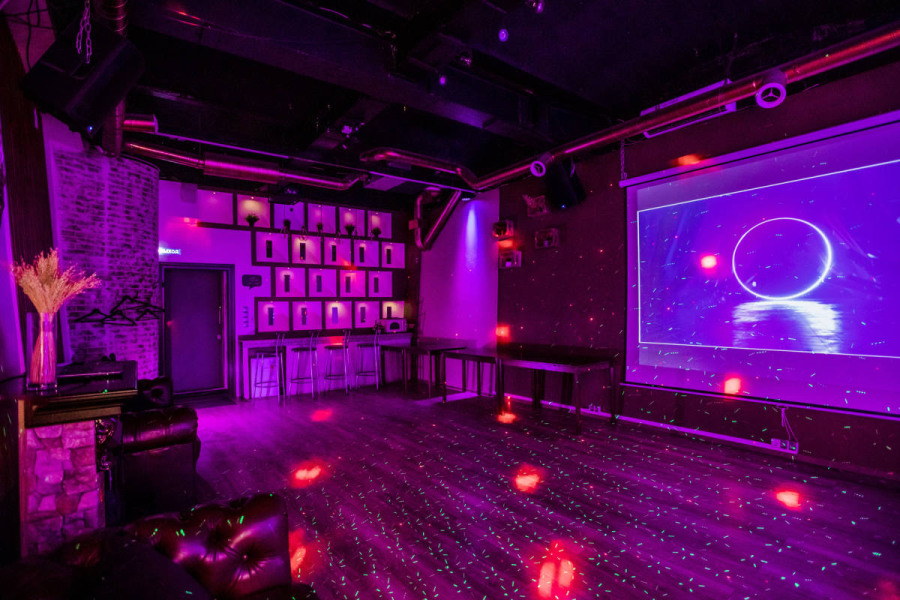 Лофт ВОЙС с большим экраном и лазерной анимацией