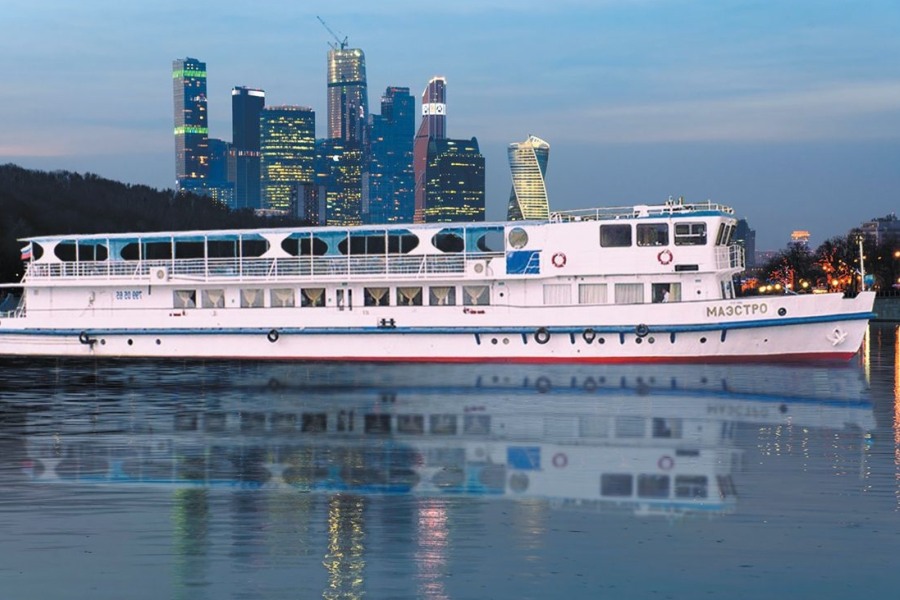 Теплоход Маэстро