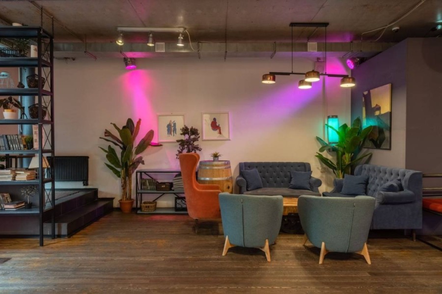 / Воркшоп лофт №10 с верандой перед входом