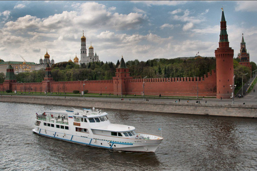 Теплоход Барс