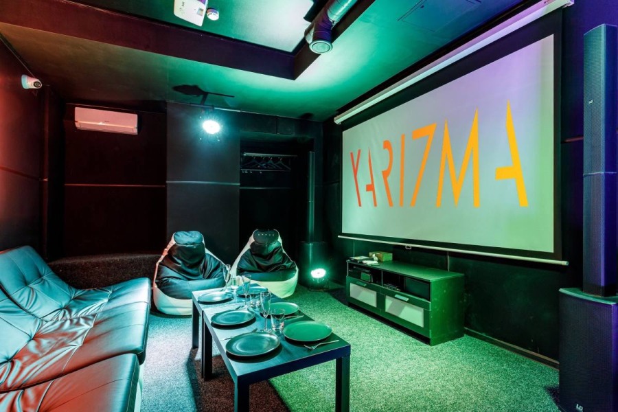 Friends Hall "ХАРИЗМА" FHL №3