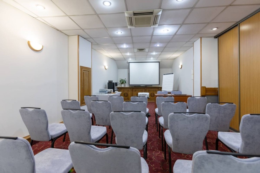 Зал "Пушкарев"