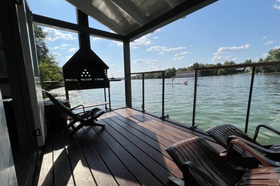 Панорамный теплый дом средний