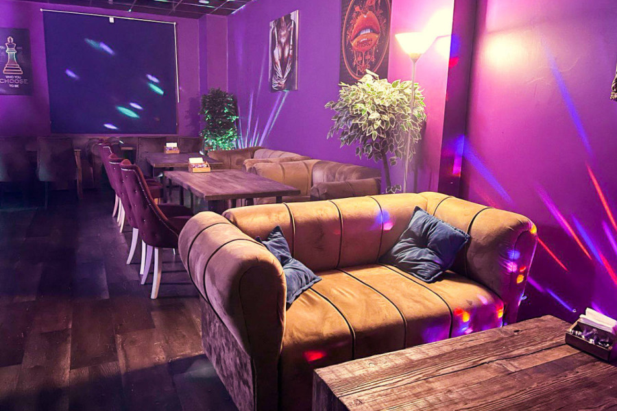 БОЛЬШОЙ ФИОЛЕТОВЫЙ ЗАЛ / БОЛЬШОЙ ФИОЛЕТОВЫЙ ЗАЛ