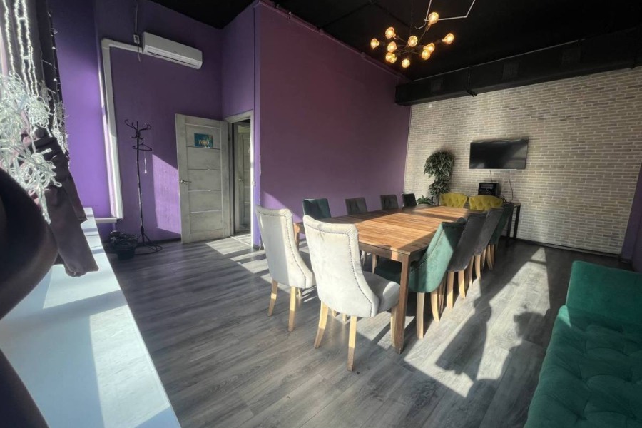 НЕБОЛЬШОЙ ЛОФТ АМПИР С КАРАОКЕ ЗА 7200